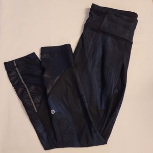 LULU 3/4 Reflective Leggings SZ 4